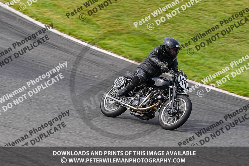 Vintage motorcycle club;eventdigitalimages;mallory park;mallory park trackday photographs;no limits trackdays;peter wileman photography;trackday digital images;trackday photos;vmcc festival 1000 bikes photographs